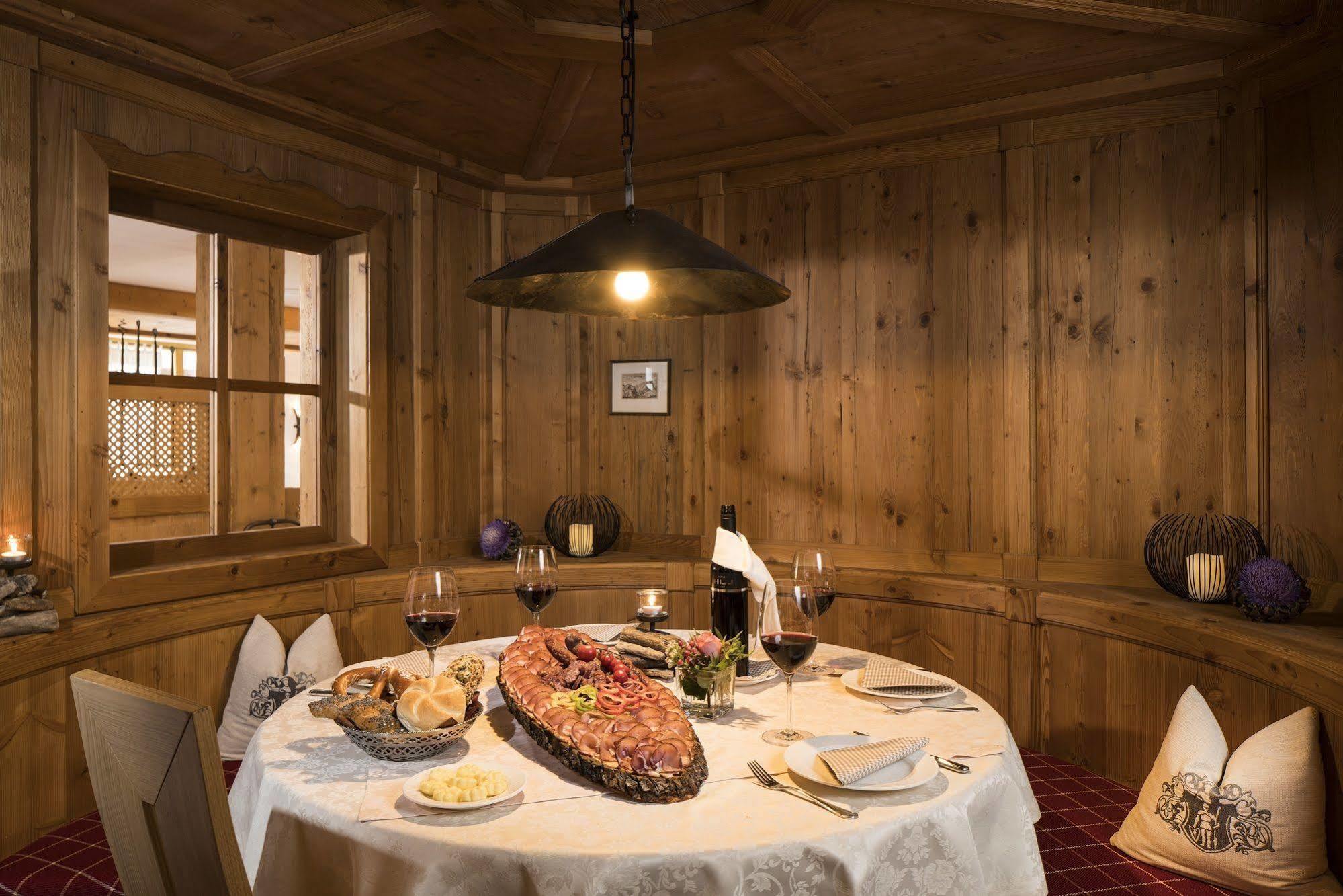 Hotel Haymon Зеефелд в Тирол Екстериор снимка